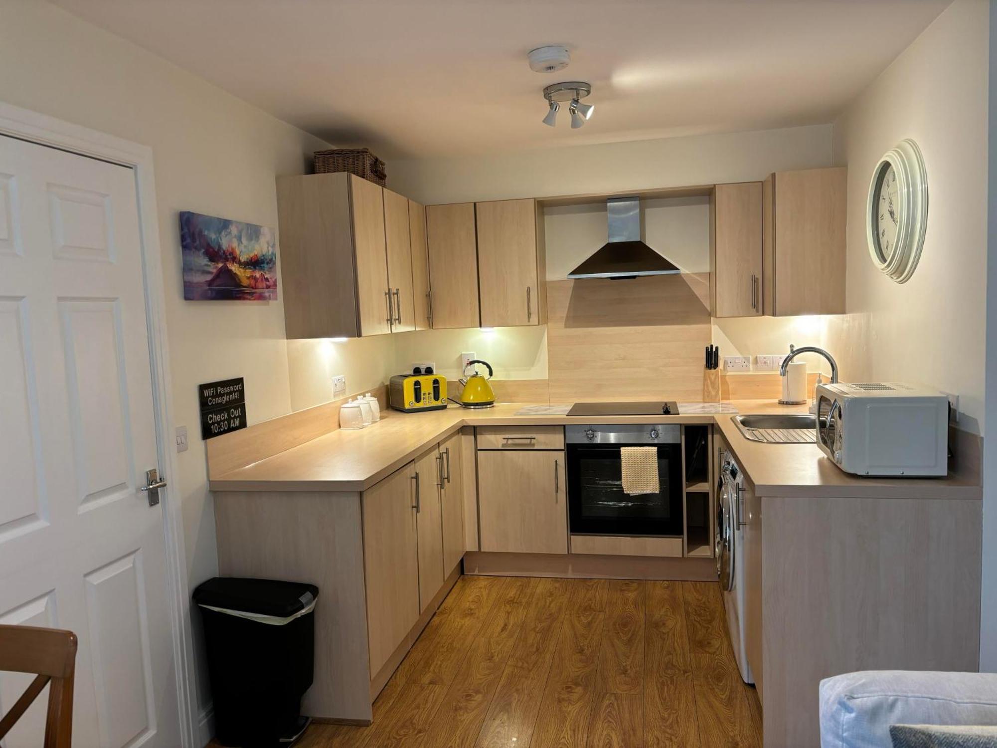 Conaglen, Glenloch View, Fort William 2-Bedroom Loch Side Flat Ngoại thất bức ảnh
