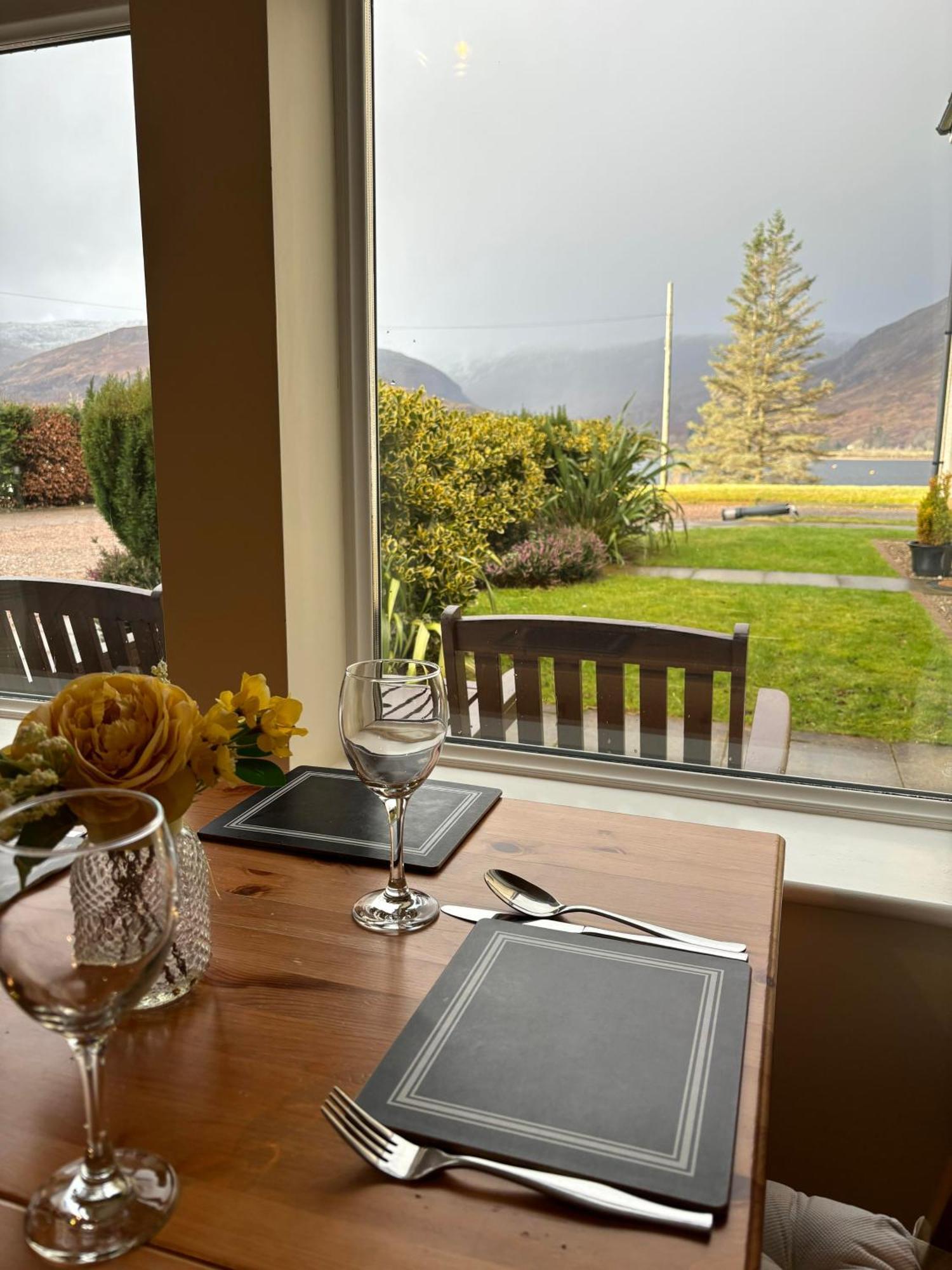 Conaglen, Glenloch View, Fort William 2-Bedroom Loch Side Flat Ngoại thất bức ảnh